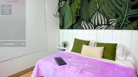   online show from February 10, 4:33 pm