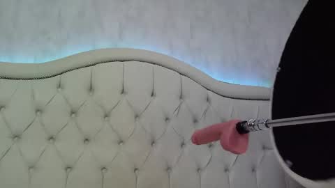 Snapshot of carolinesampaio chatting on February 3, 12:43 pm carolinesampaio online show from February 3, 12:43 pm