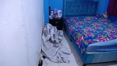 Carolinhe  online show from February 21, 3:13 pm