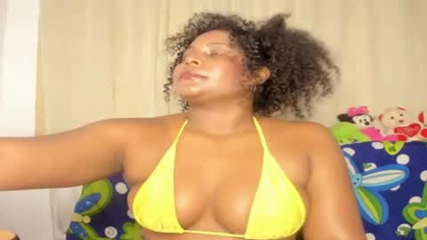 Snapshot of carolinnagomez chatting on July 13, 1:41 am Caro online show from July 13, 1:41 am