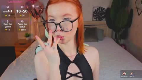 Anna online show from March 5, 9:27 am