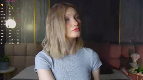 Snapshot of carolreeves chatting on May 31, 4:47 pm Carol online show from May 31, 4:47 pm