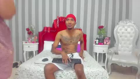 Snapshot of caroyandy chatting on August 4, 12:30 pm caroyandy online show from August 4, 12:30 pm