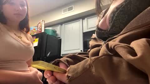 carpetmunchers online show from November 23, 12:21 am