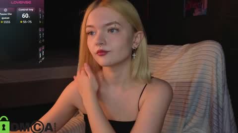 Carrie foster online show from April 3, 2:26 pm