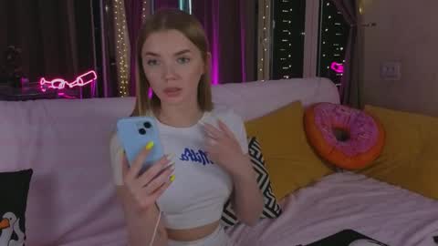 carriebradshawww online show from April 3, 7:01 pm