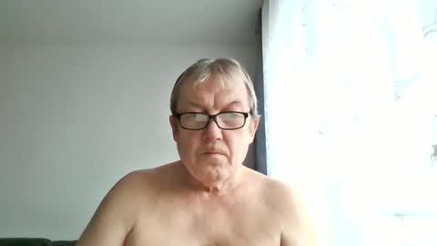 carsten21101 online show from February 4, 8:42 am