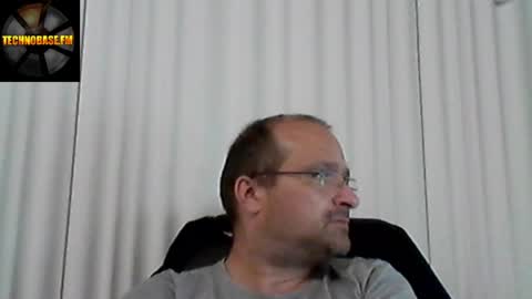 Snapshot of cascadacek chatting on April 23, 6:32 pm CASCADACEK online show from April 23, 6:32 pm