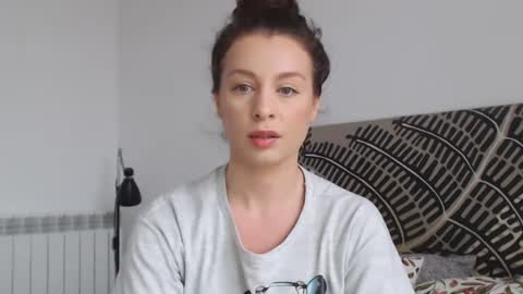 Sun in the clouds  online show from December 6, 1:11 pm