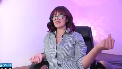 Snapshot of cash_vice chatting on June 3, 10:26 pm caprice online show from June 3, 10:26 pm