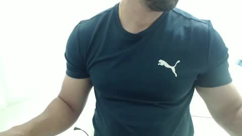 cashmastermuscle77 online show from November 24, 10:15 am