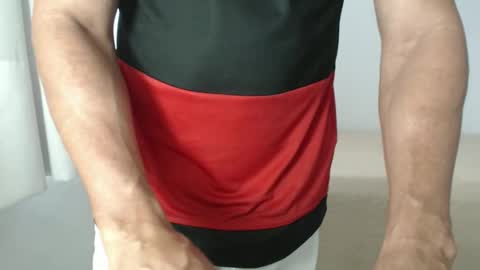 Snapshot of cashmastermuscle77 chatting on April 25, 1:41 pm cashmastermuscle77 online show from April 25, 1:41 pm