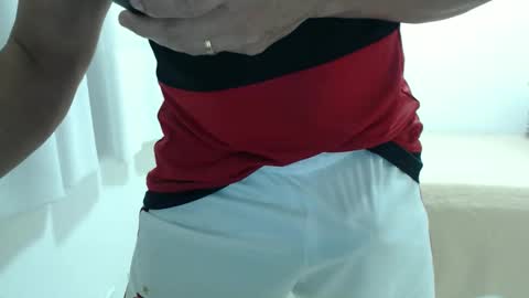 Snapshot of cashmastermuscle77 chatting on May 7, 10:42 am cashmastermuscle77 online show from May 7, 10:42 am