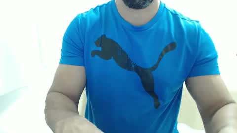 Snapshot of cashmastermuscle77 chatting on May 16, 11:57 pm cashmastermuscle77 online show from May 16, 11:57 pm