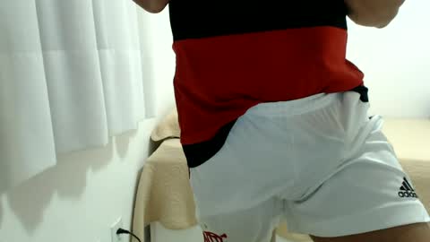 Snapshot of cashmastermuscle77 chatting on June 17, 9:05 pm cashmastermuscle77 online show from June 17, 9:05 pm