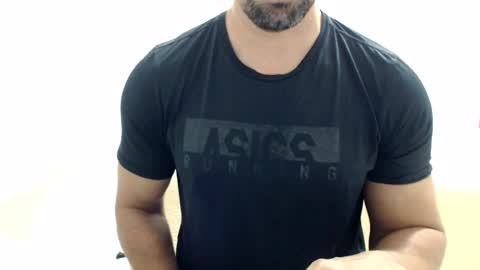 Snapshot of cashmastermuscle77 chatting on July 9, 12:09 pm cashmastermuscle77 online show from July 9, 12:09 pm