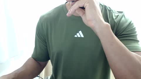 Snapshot of cashmastermuscle77 chatting on July 18, 10:08 am cashmastermuscle77 online show from July 18, 10:08 am