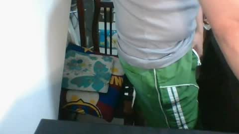 Snapshot of casper__32 chatting on July 16, 12:16 am Casper online show from July 16, 12:16 am
