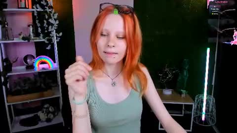 Snapshot of cassandra_nik chatting on June 9, 1:34 pm Cassandra online show from June 9, 1:34 pm