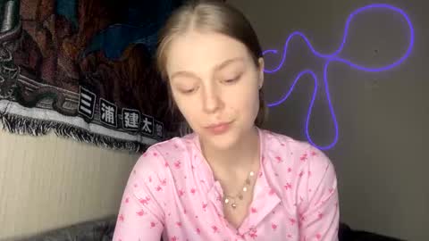 Cassandra online show from March 5, 7:32 pm