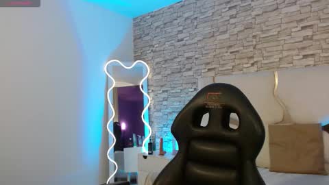 casse_tay online show from November 23, 3:06 am