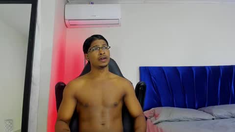 Snapshot of cassian_gold chatting on January 7, 4:37 am CASSIAN GOLD online show from January 7, 4:37 am