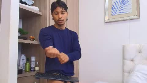 Snapshot of cassian_gold chatting on May 4, 2:24 pm CASSIAN GOLD online show from May 4, 2:24 pm