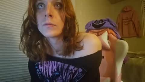 Snapshot of cassie420z chatting on December 23, 4:55 am Cassie online show from December 23, 4:55 am