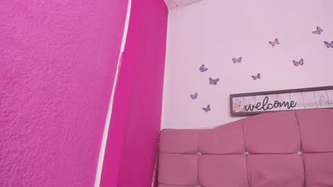 Cassie Jones online show from December 22, 6:49 am