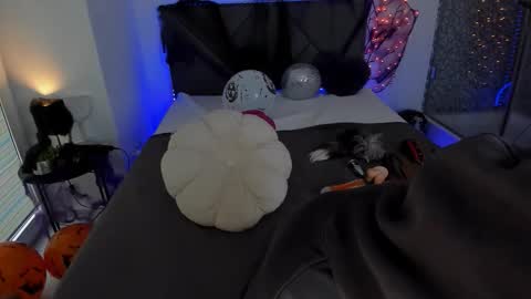 Cassie online show from October 27, 6:28 am