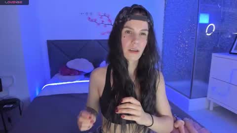 Snapshot of cassieevanss chatting on July 4, 5:35 am Cassie online show from July 4, 5:35 am