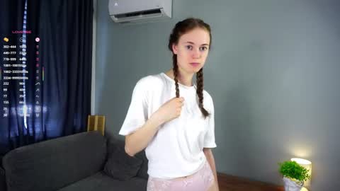 Snapshot of cassiehorridge chatting on July 10, 5:23 am Alice online show from July 10, 5:23 am