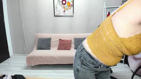 CassieJonas online show from December 16, 4:17 am