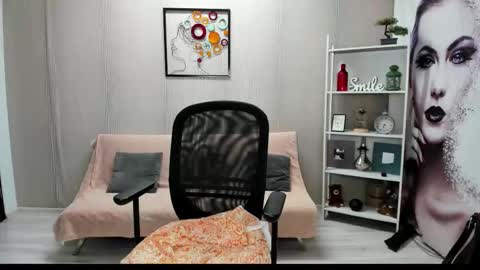 CassieJonas online show from December 23, 4:43 am