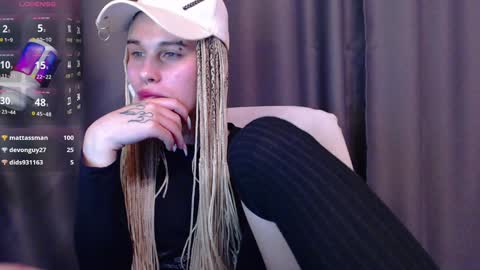 Cassie online show from December 17, 7:48 pm