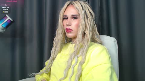 Cassie online show from January 14, 4:50 pm