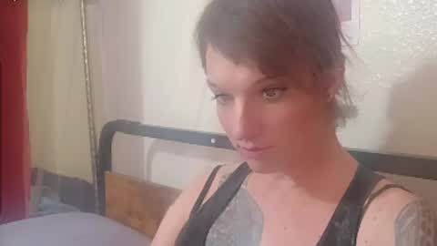 Snapshot of cassiemichelle chatting on April 25, 10:18 am Cassiemichelle online show from April 25, 10:18 am
