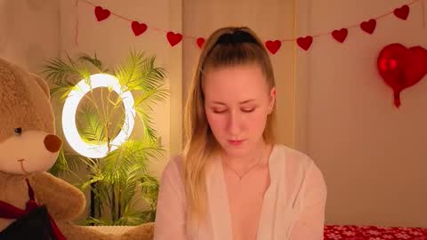 Snapshot of cassiereborn chatting on February 24, 4:38 pm Casey online show from February 24, 4:38 pm