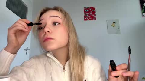 Olivia online show from February 17, 9:06 am