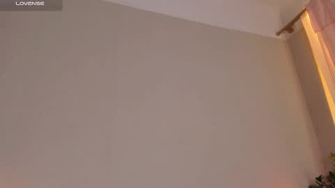  cassandra  online show from November 21, 12:43 am