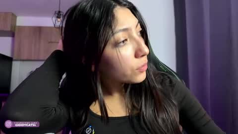 Snapshot of cat_didy chatting on May 19, 5:47 am Didy online show from May 19, 5:47 am