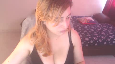 Snapshot of cat_naughty chatting on June 5, 6:02 pm cat naughty online show from June 5, 6:02 pm