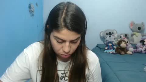 Snapshot of cata_09 chatting on October 2, 12:28 am cata online show from October 2, 12:28 am