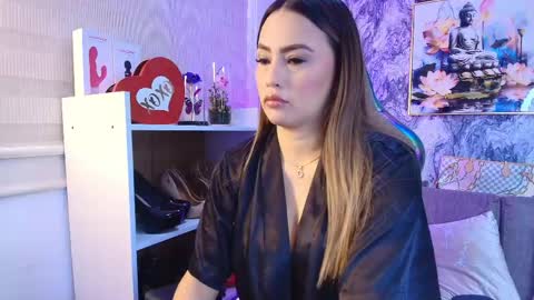 Snapshot of cata_alvarezz chatting on May 1, 5:06 pm catalina online show from May 1, 5:06 pm