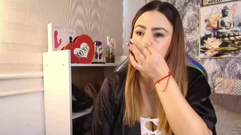 Snapshot of cata_alvarezz chatting on May 2, 1:16 pm catalina online show from May 2, 1:16 pm