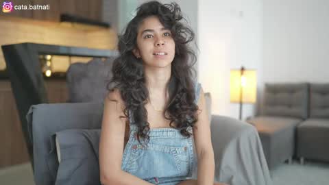 Snapshot of cata_batnati chatting on May 6, 2:55 pm Catalina online show from May 6, 2:55 pm