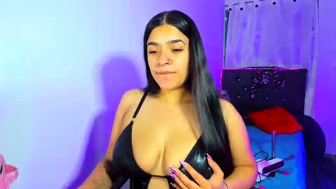 Snapshot of cata_lina_132 chatting on July 15, 10:59 pm catalina online show from July 15, 10:59 pm