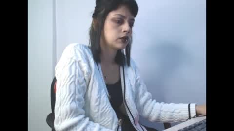 Snapshot of cata_saeeenz0 chatting on May 13, 2:47 pm cata_saeeenz0 online show from May 13, 2:47 pm