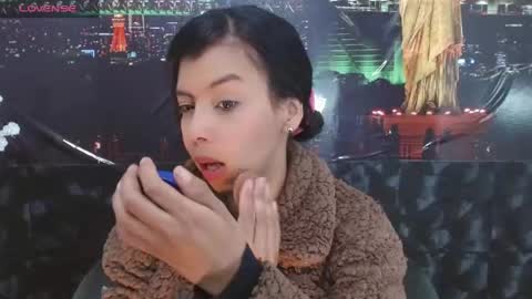 Snapshot of catalella_ar chatting on May 2, 3:44 am Queen Catalella online show from May 2, 3:44 am