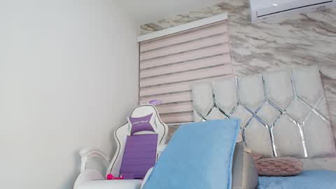 Snapshot of cataleya__ebony chatting on June 4, 3:01 am cataleya online show from June 4, 3:01 am